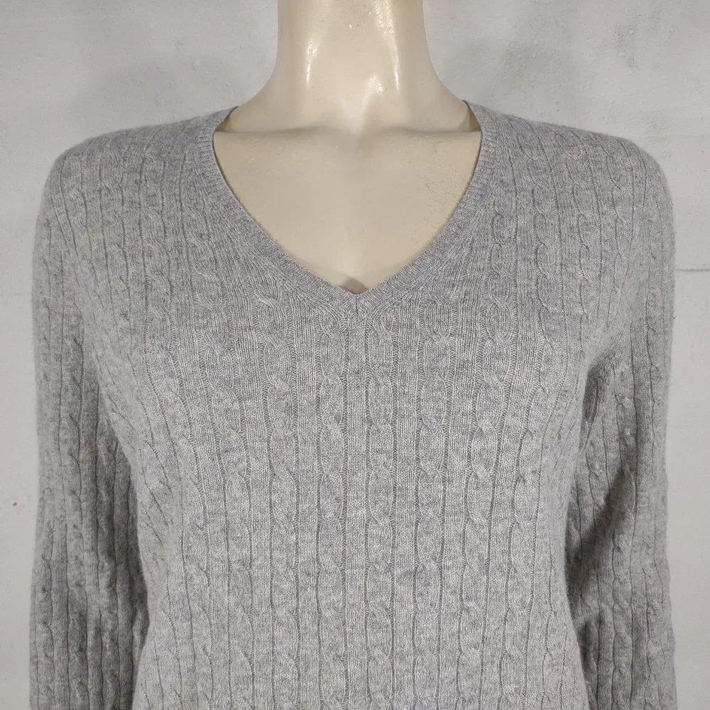 Charter Club gray 2-Ply 100% Cashmere cable knit pullover sweater ladies Medium - Picture 2 of 6